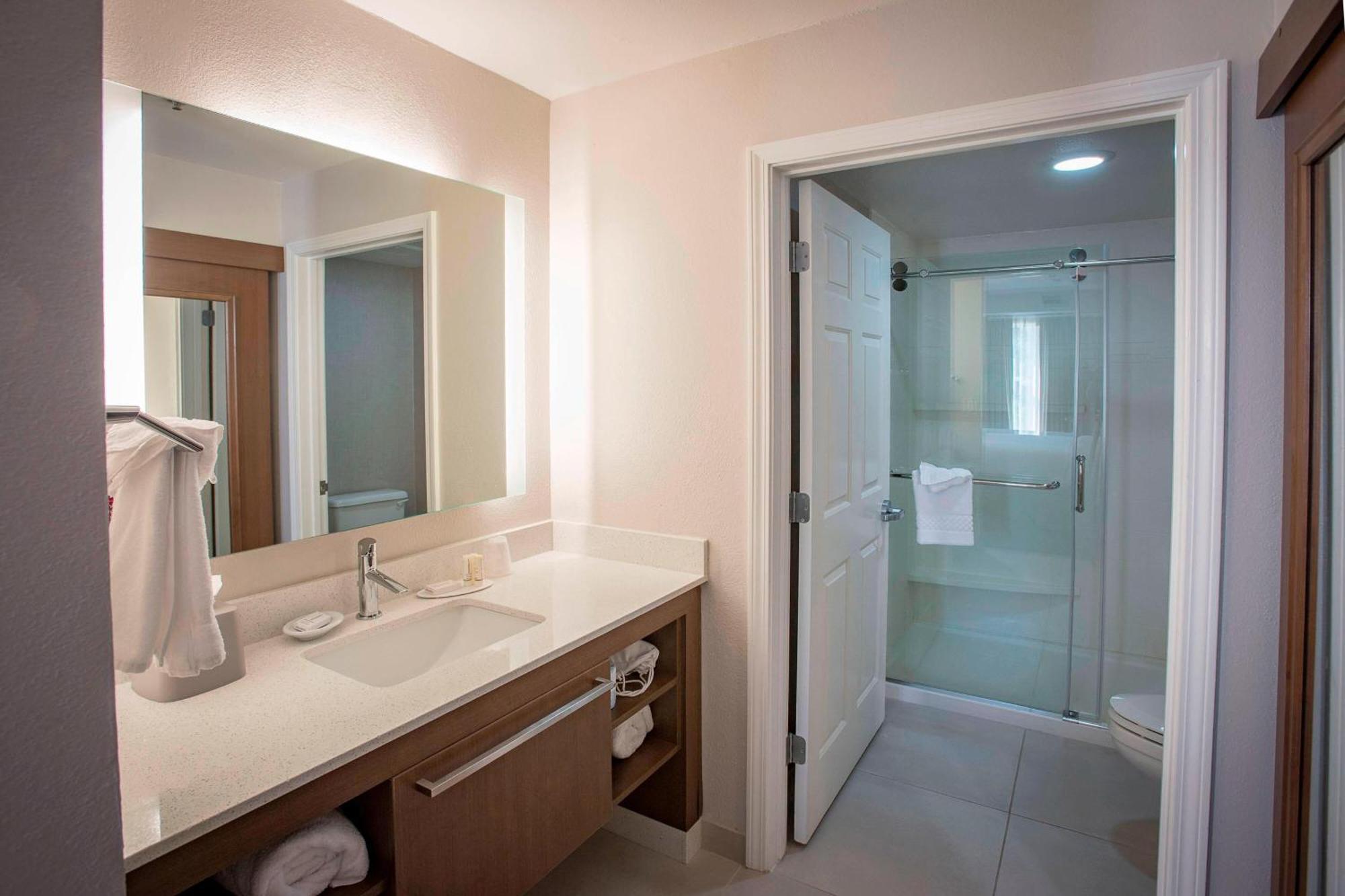 Residence Inn By Marriott Pensacola Downtown Extérieur photo